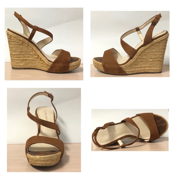 Audrey Brooke Shoes - ❗️Audrey Brooke Wedges